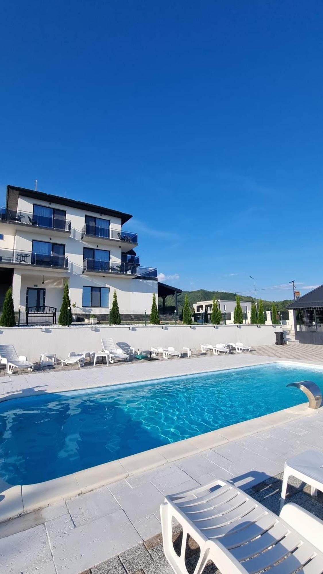 Casa De Vacanta Larisa Novaci-Străini Exteriér fotografie